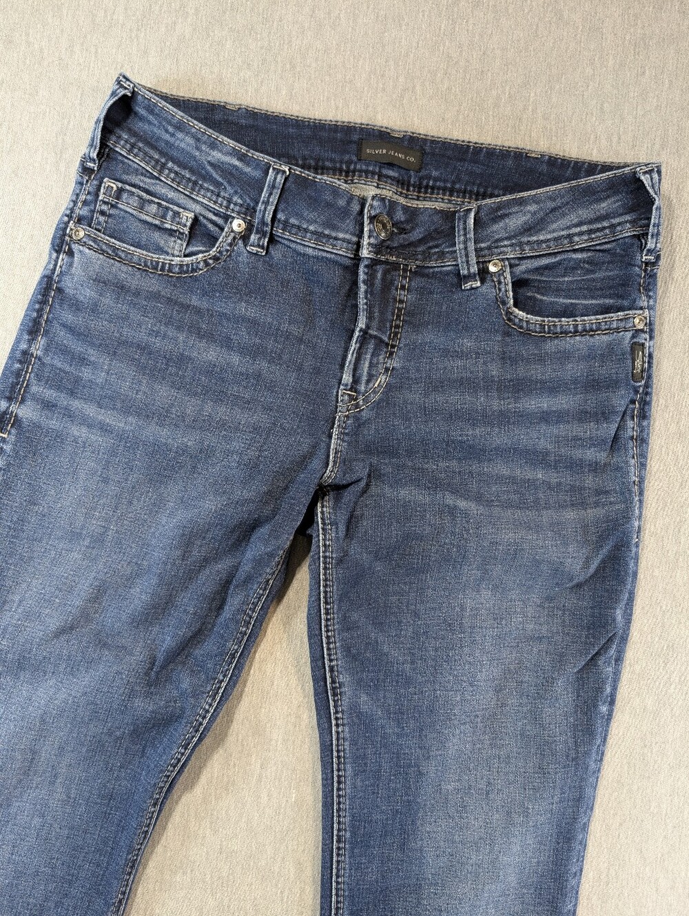 Silver Jeans Elyse Straight Women's 32 X 32 Blue Whiskering